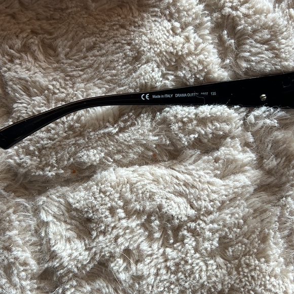 5/$35 Juicy couture prescription frames with original box and dust cloth - Picture 5 of 13